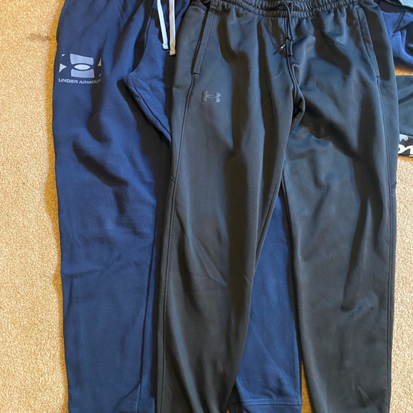 YXL lot of 6 Under Armor, Nike, Champion & Jordan Kids Joggers in Black and Navy - Picture 6 of 6